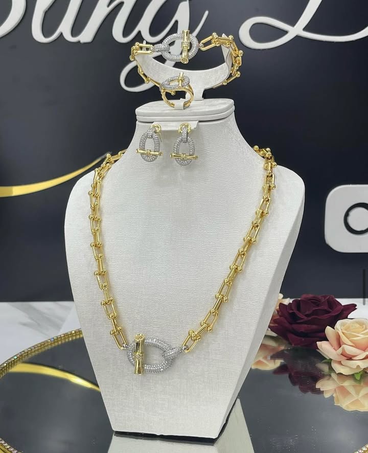 Parure Diamant 4 Pièces Élégante – Acier Inoxydable